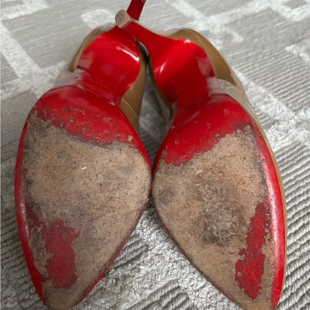 Christian Louboutin Nude Patent Heels with Red Soles - Picture 4 of 7